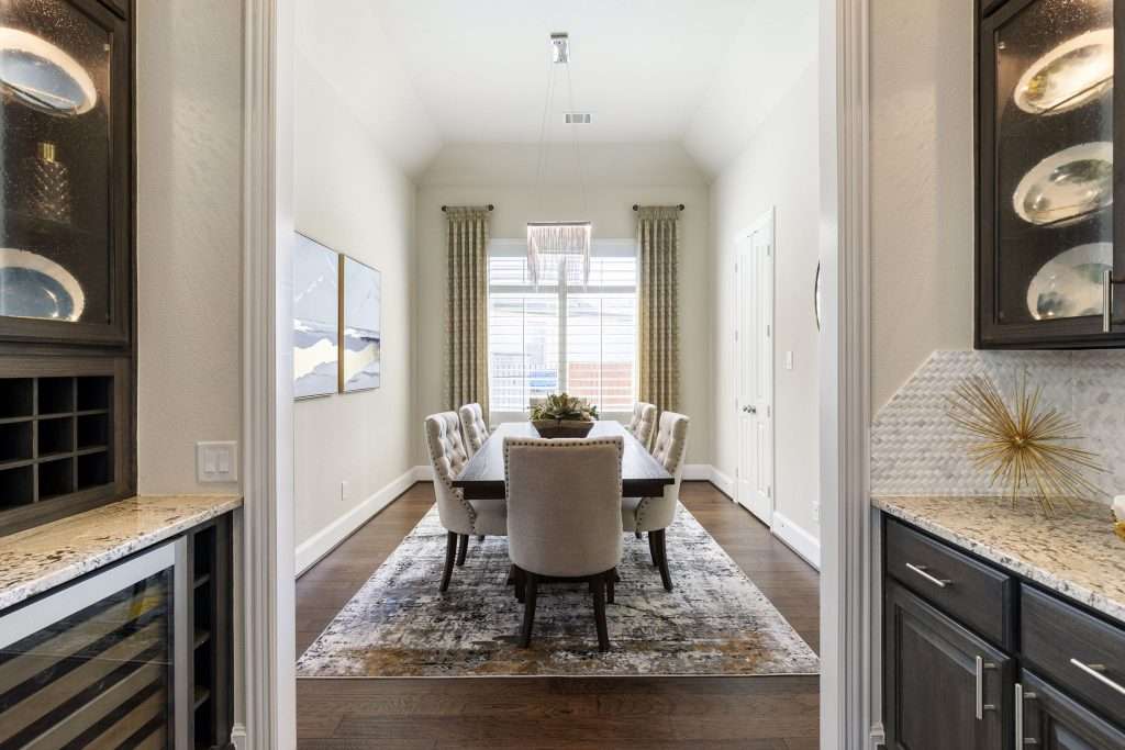 Dining Room designed by Design on a Dime Interiors in Montgomery County, Texas