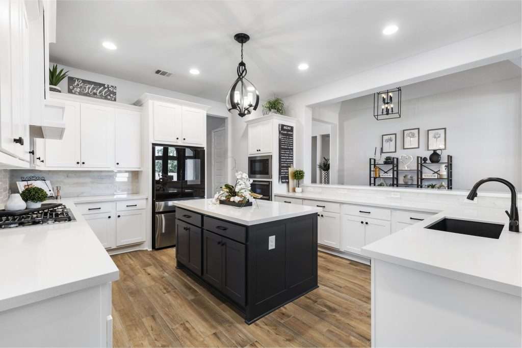 Kitchen designed by Design on a Dime Interiors in Montgomery County, Texas