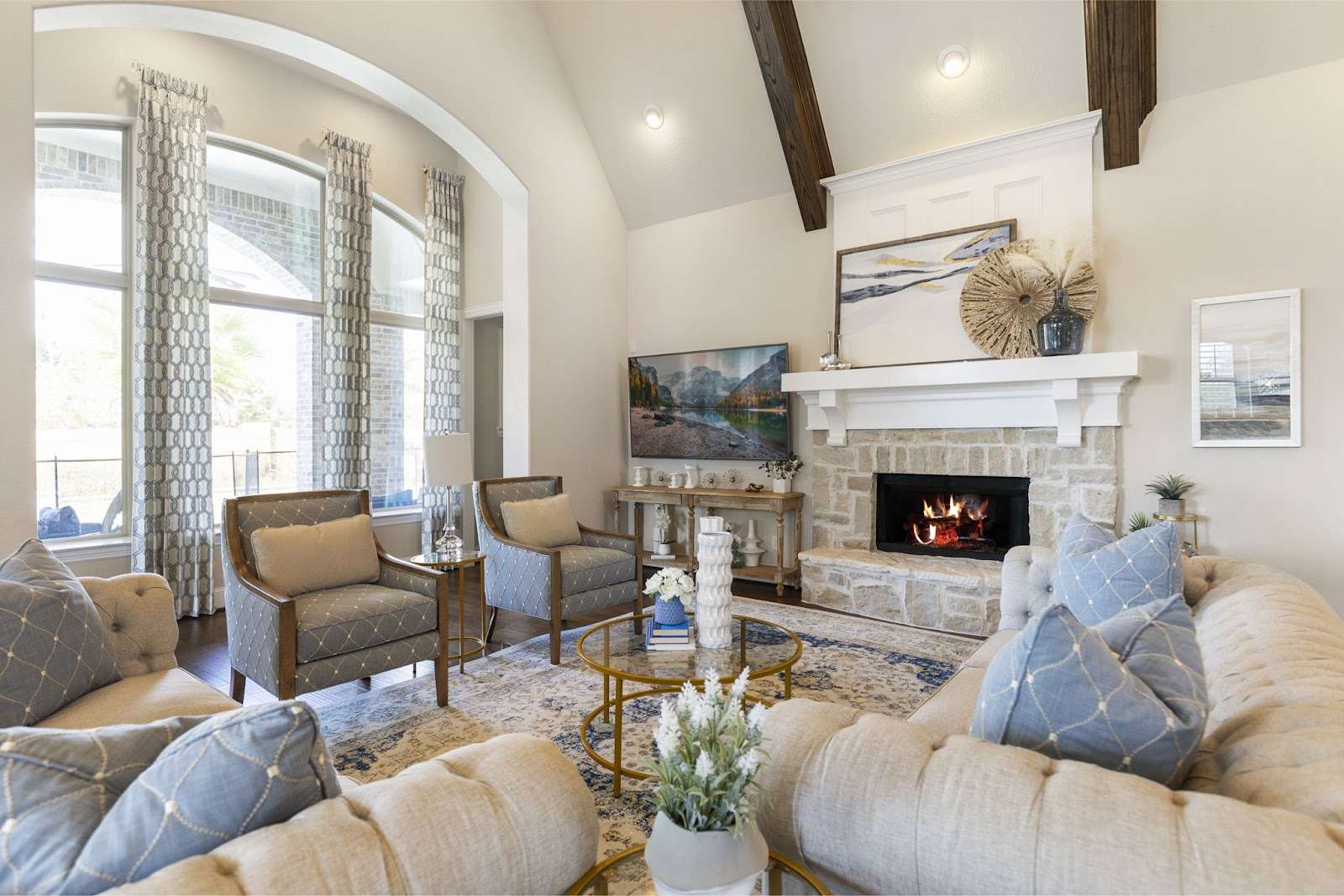open concept floor plans & decoration