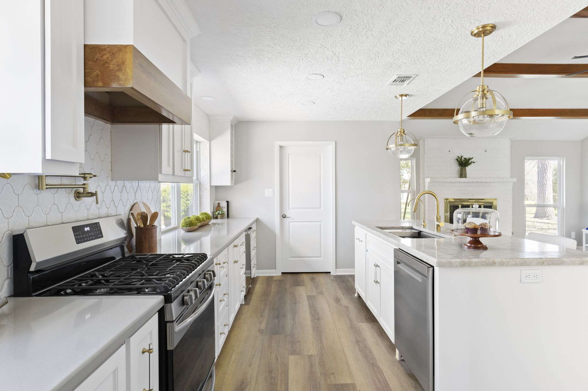 10-web-or-mls-887A2252