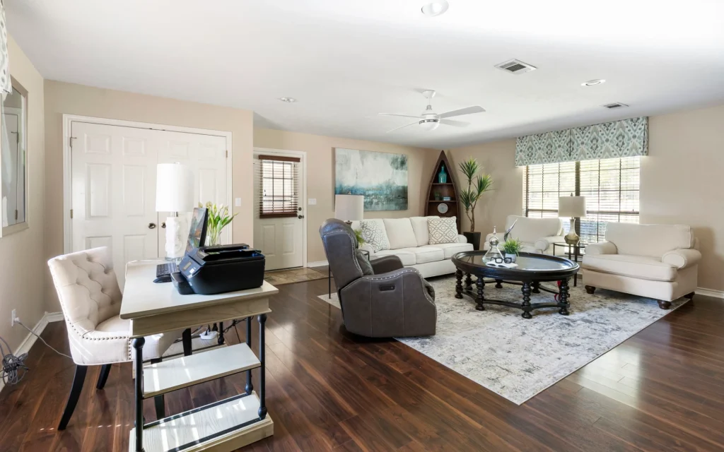 Neutral color in contemporary homes