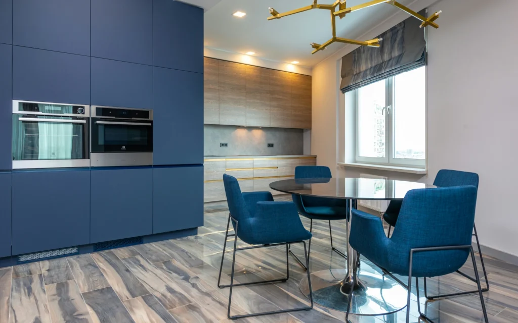 Kitchen laminated flooring