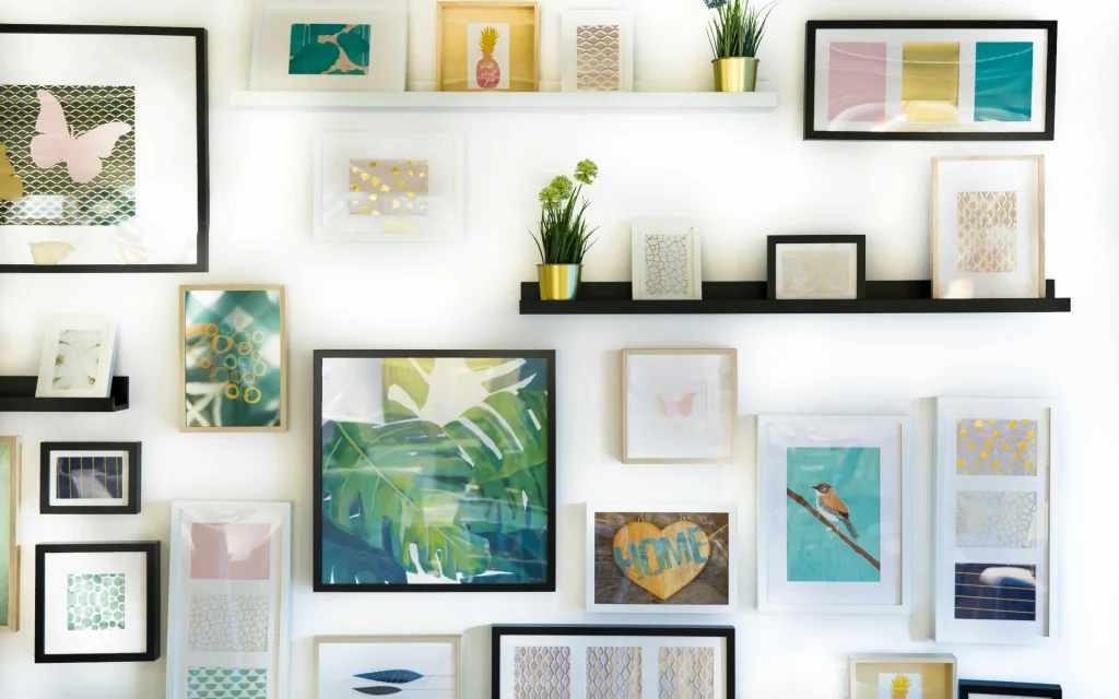 Plants complementing art