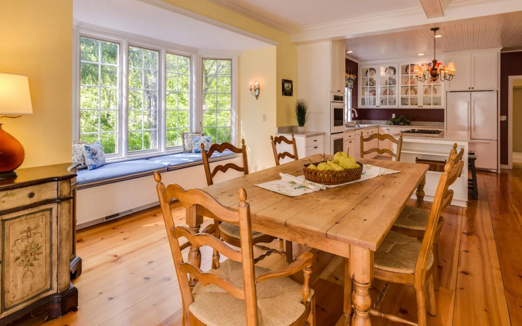 Sunroom ideas for a reading nook in your home