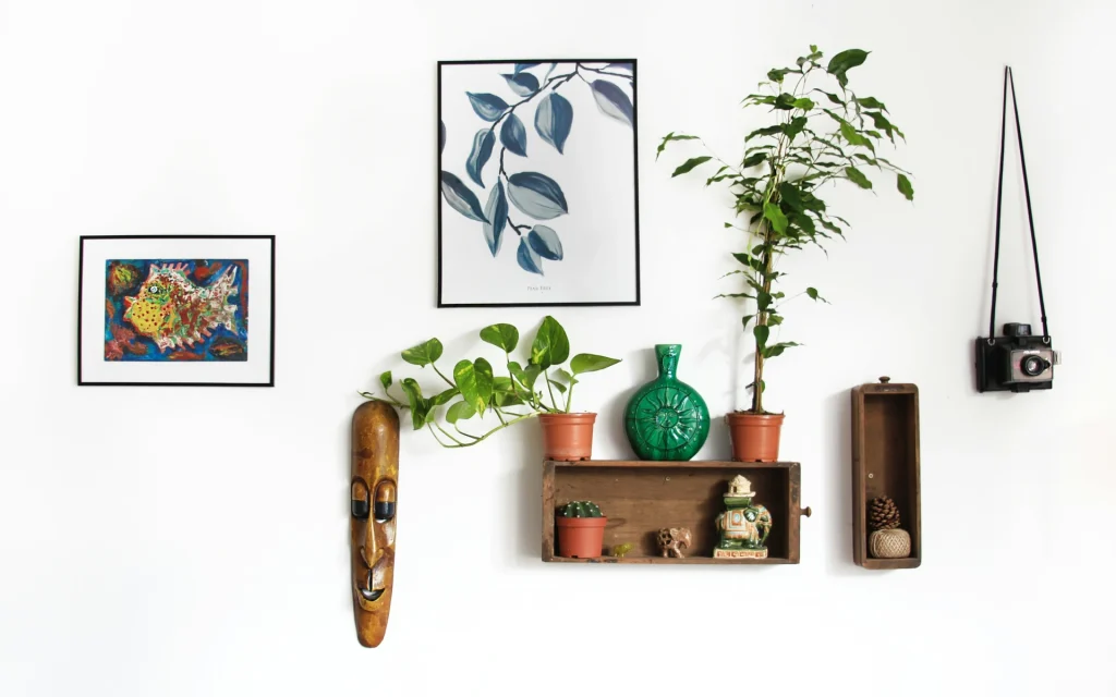 A mixed design on the wall