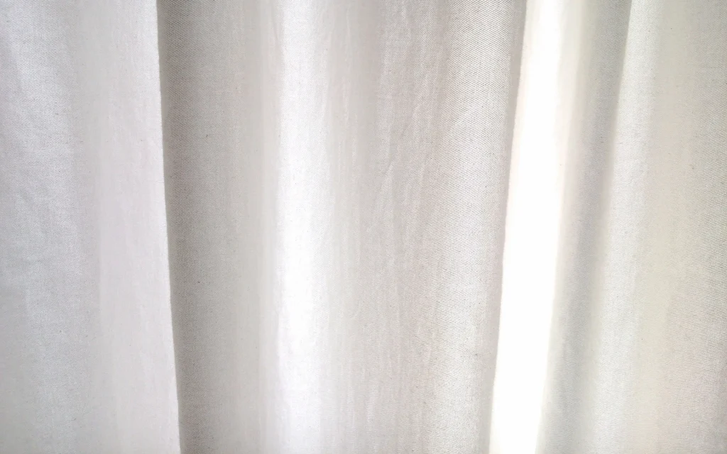 drop style curtains