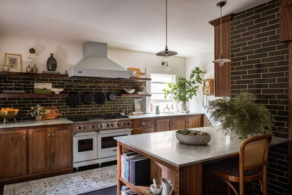 Maximizing Counter Space in a Small Kitchen