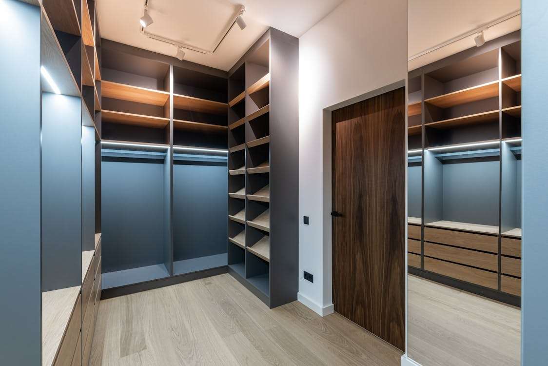 Closet lightning