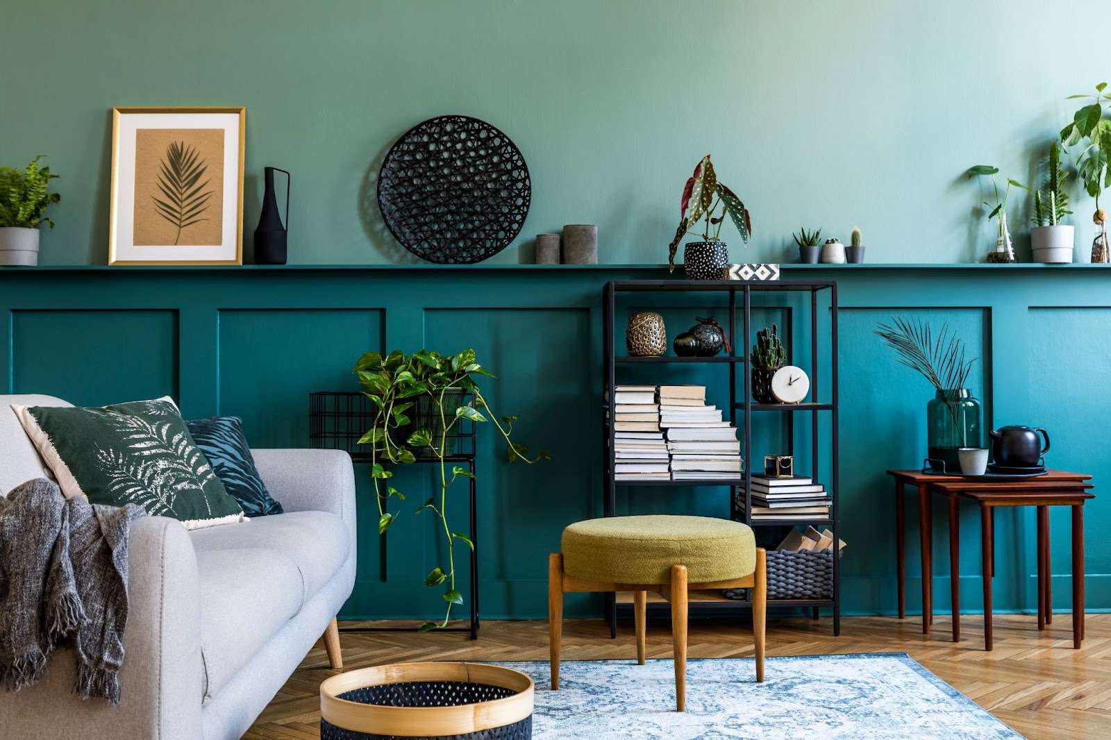 Including texture and indoor plants in your Boho home