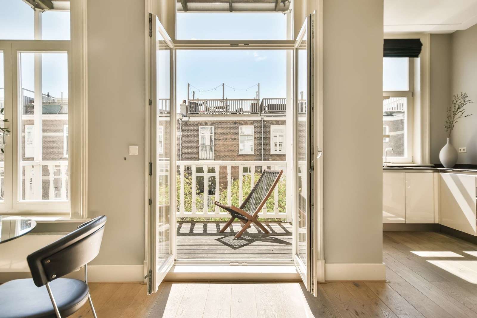 Improved social interactions with interior design trends
