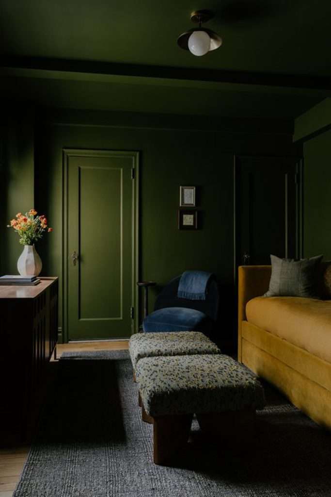 emerald green walls 