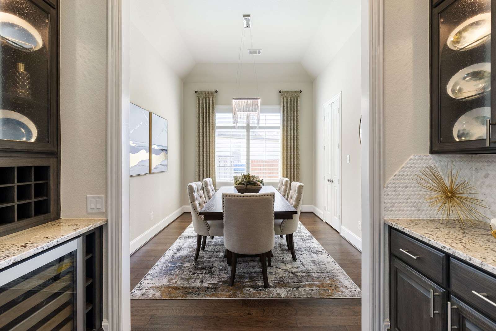 Eco-Friendliness between laminate and vinyl