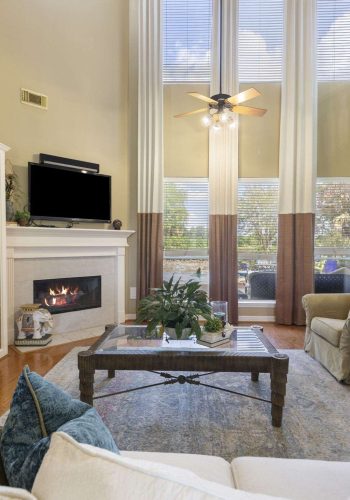Laura Project - open space living room