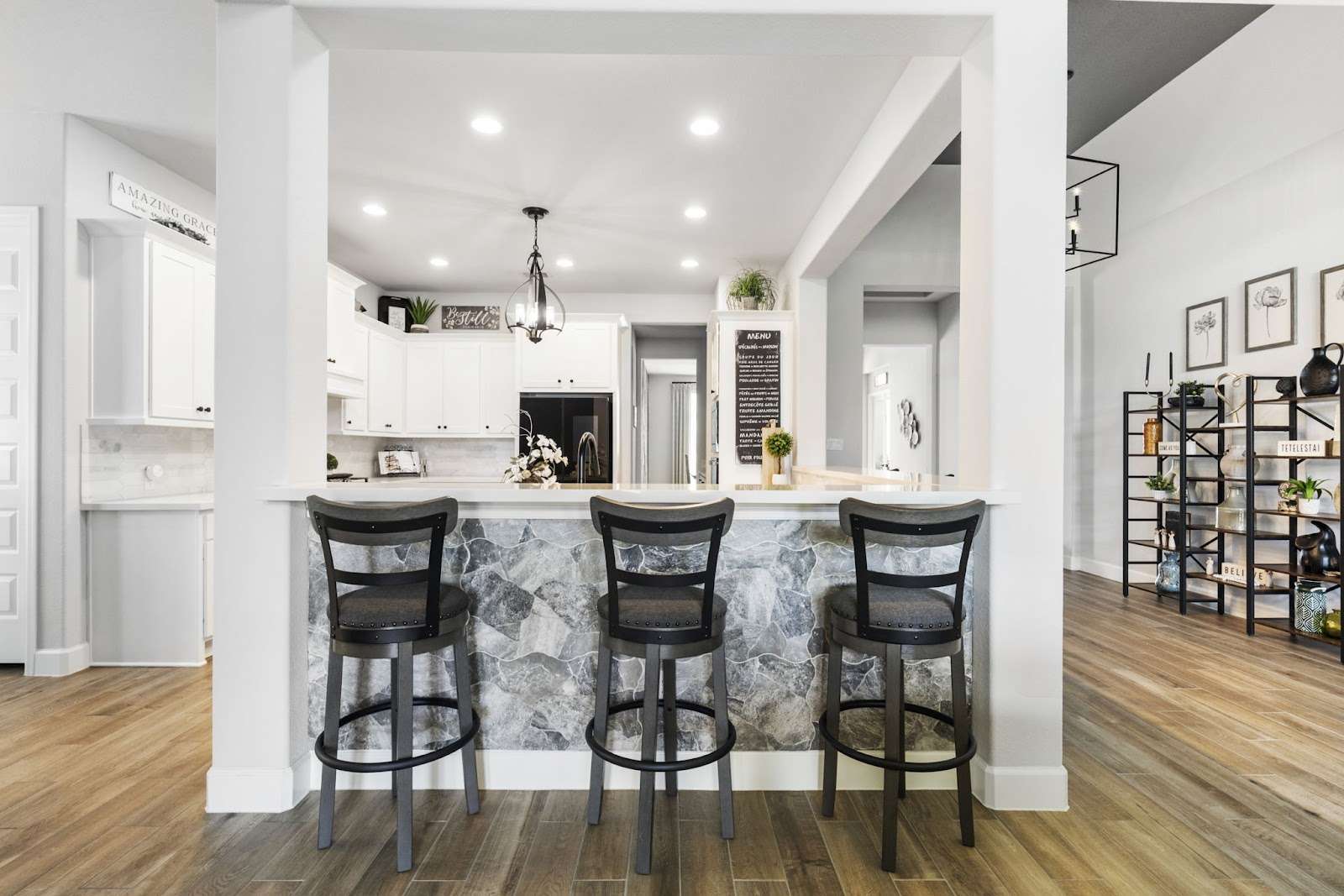 Paint Finishes for Kitchen Walls