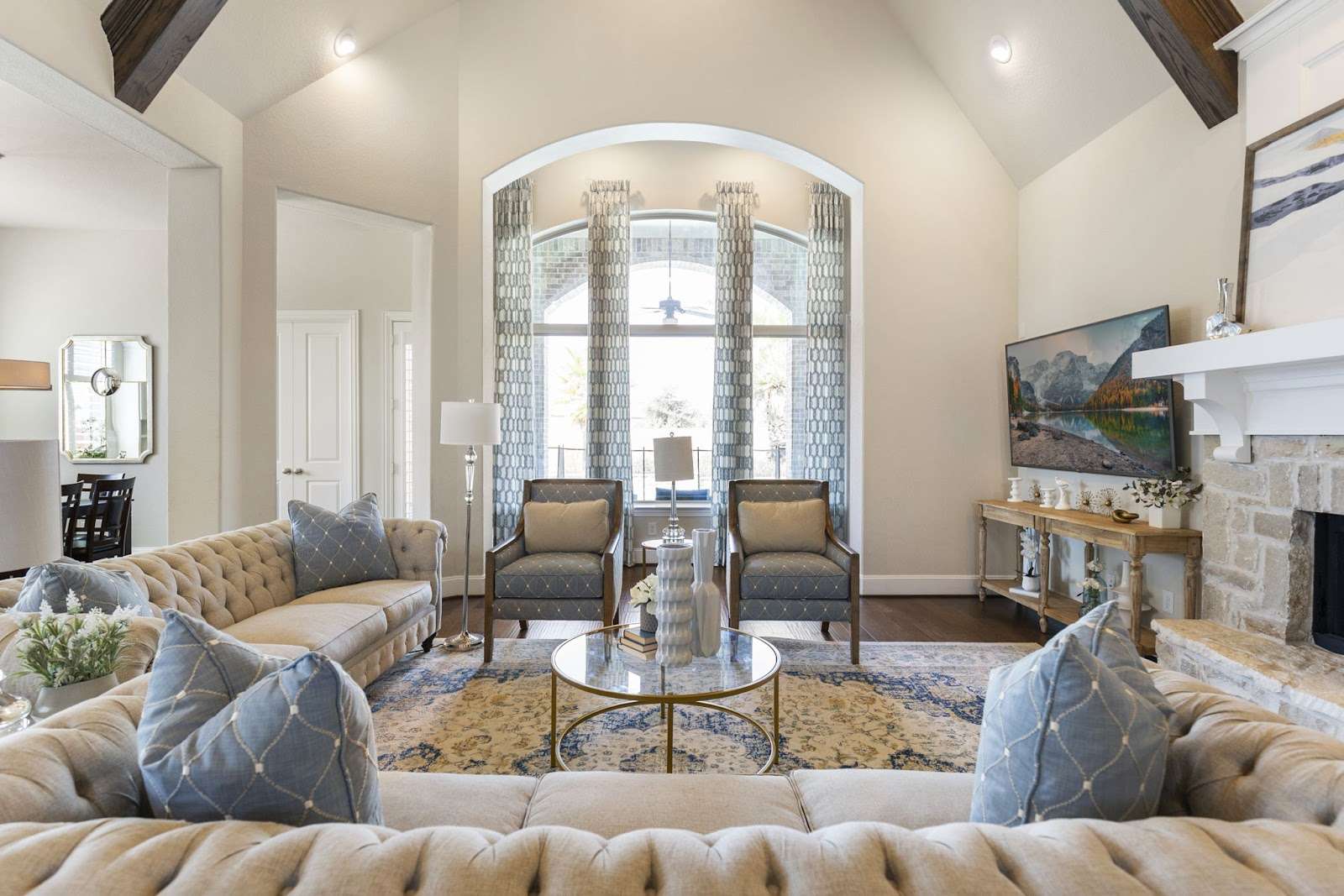 Interior Design in Magnolia slide img 1