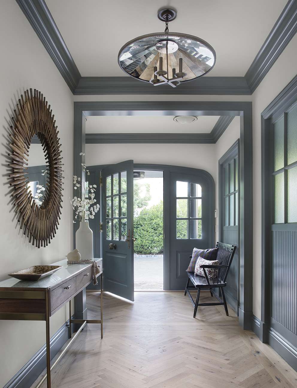 bold color molding