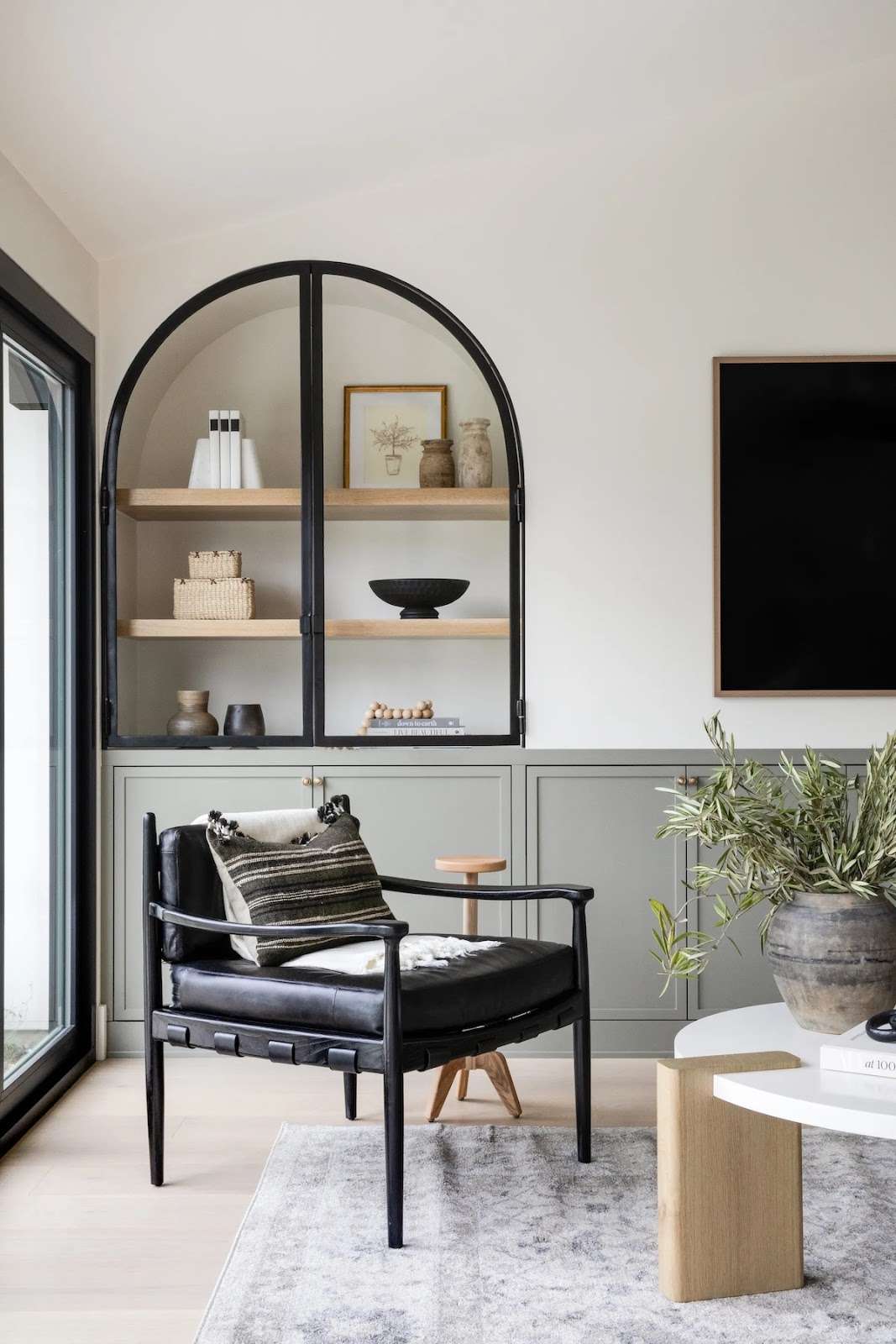Chair Rails: Timeless Elegance for Distinct Spaces