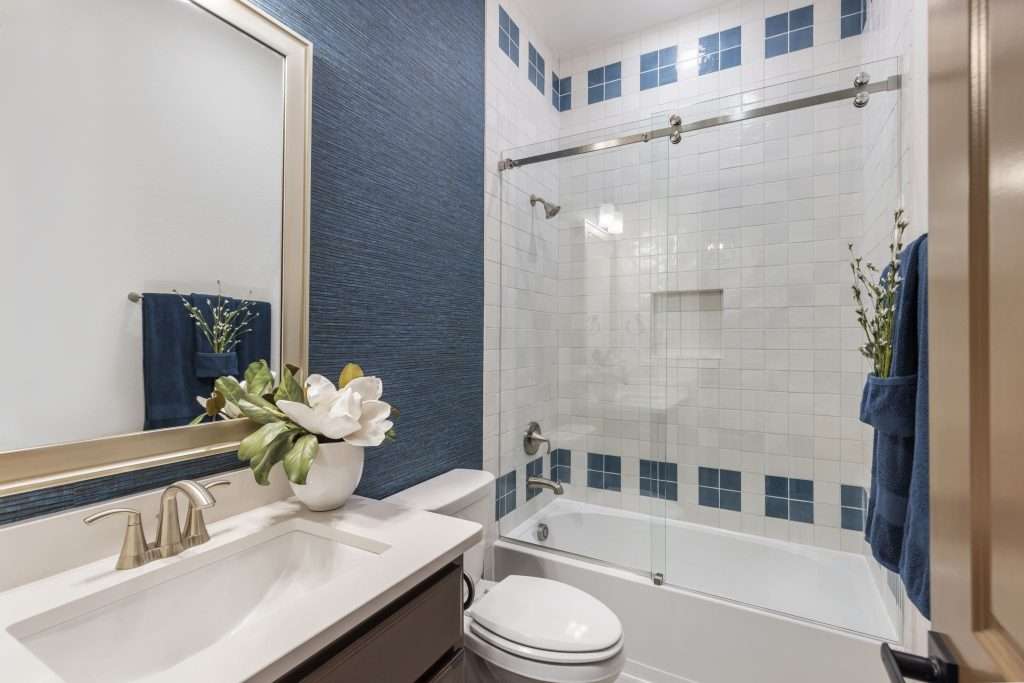 Bathroom designed by Design on a Dime Interiors in Montgomery County, Texas