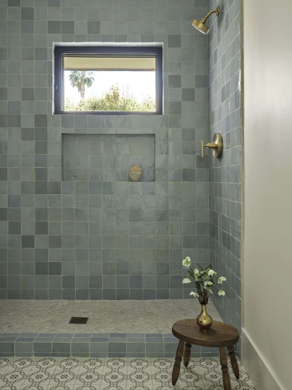 Eye-Catching Color Combos That Make Your Shower Pop