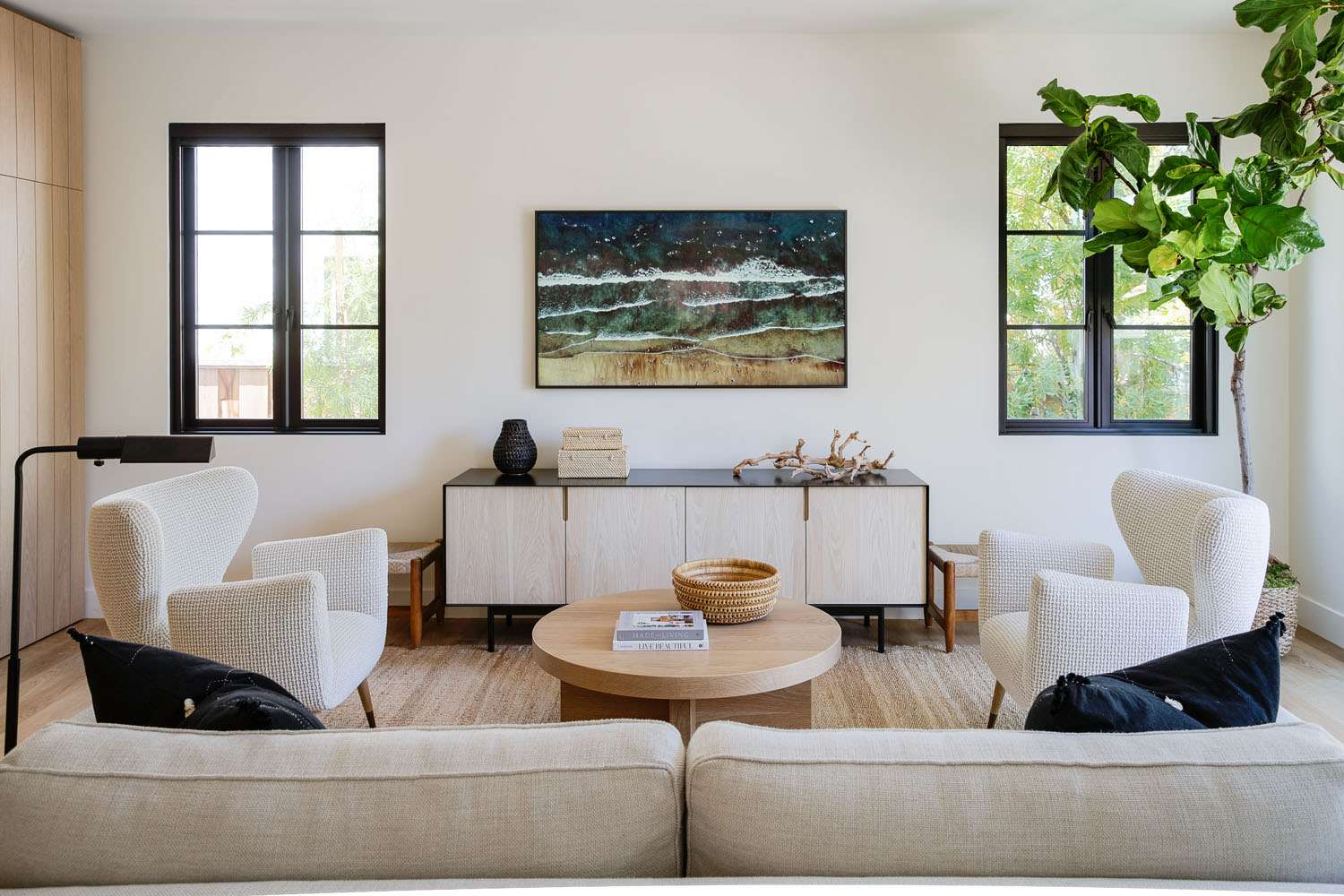 neutral colors in the room