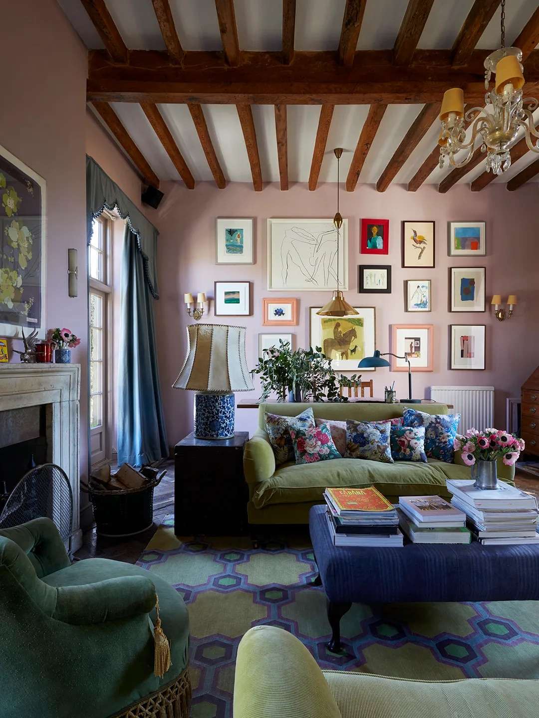 green vintage living room