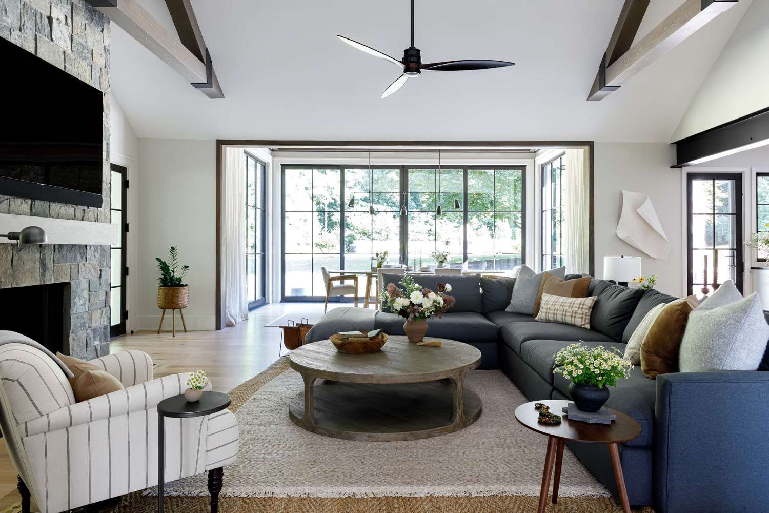 modern family room design
