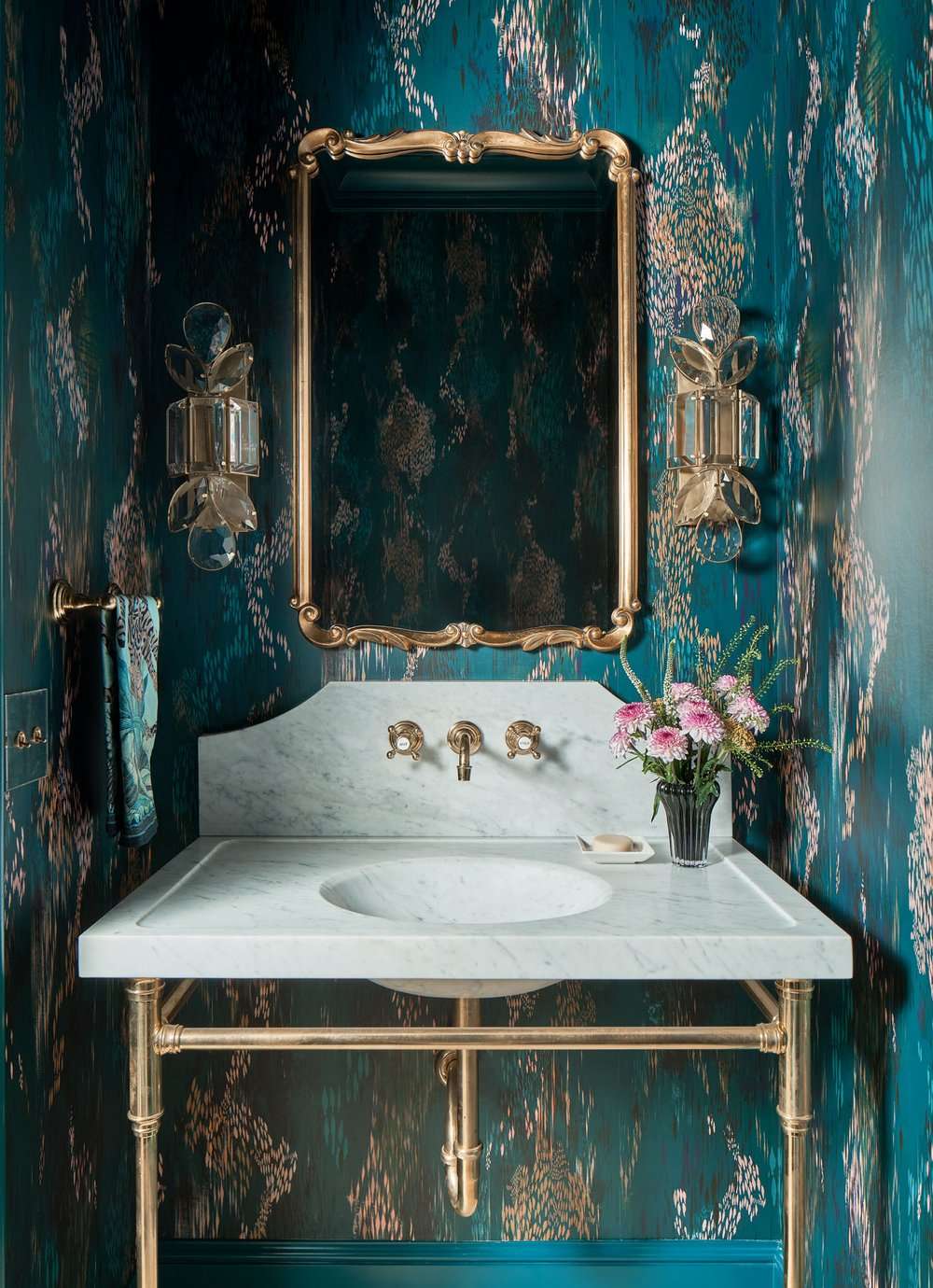 wallpaper in the powder room