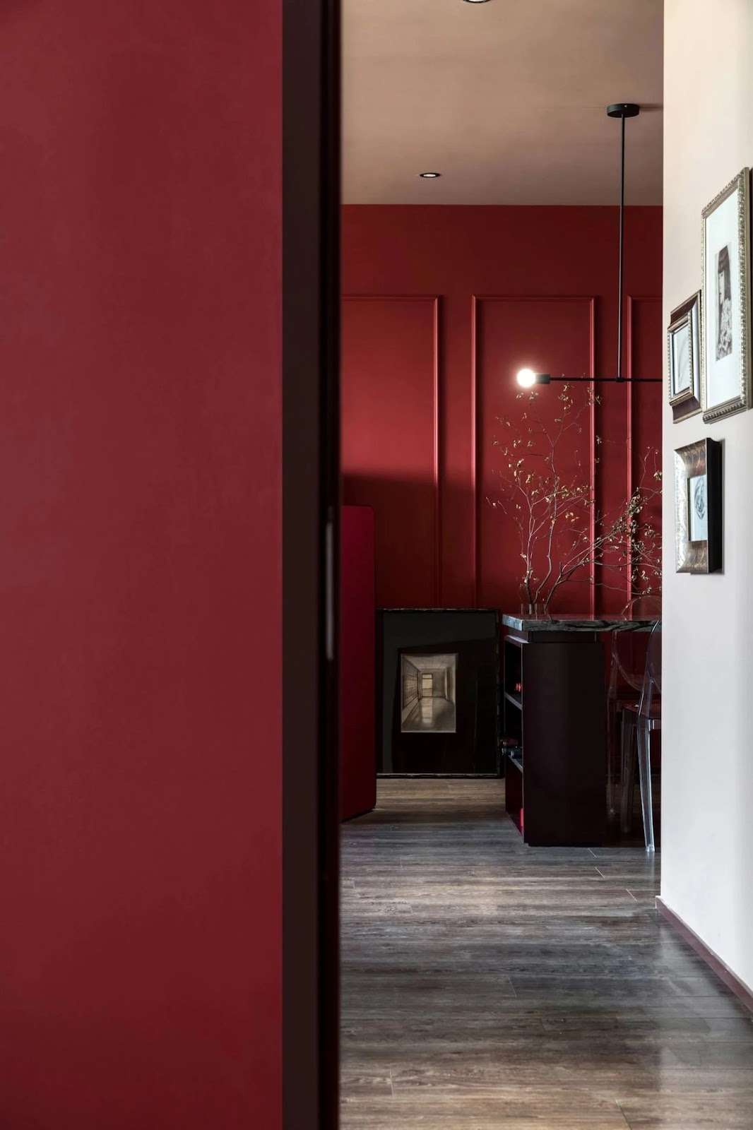 red accent walls