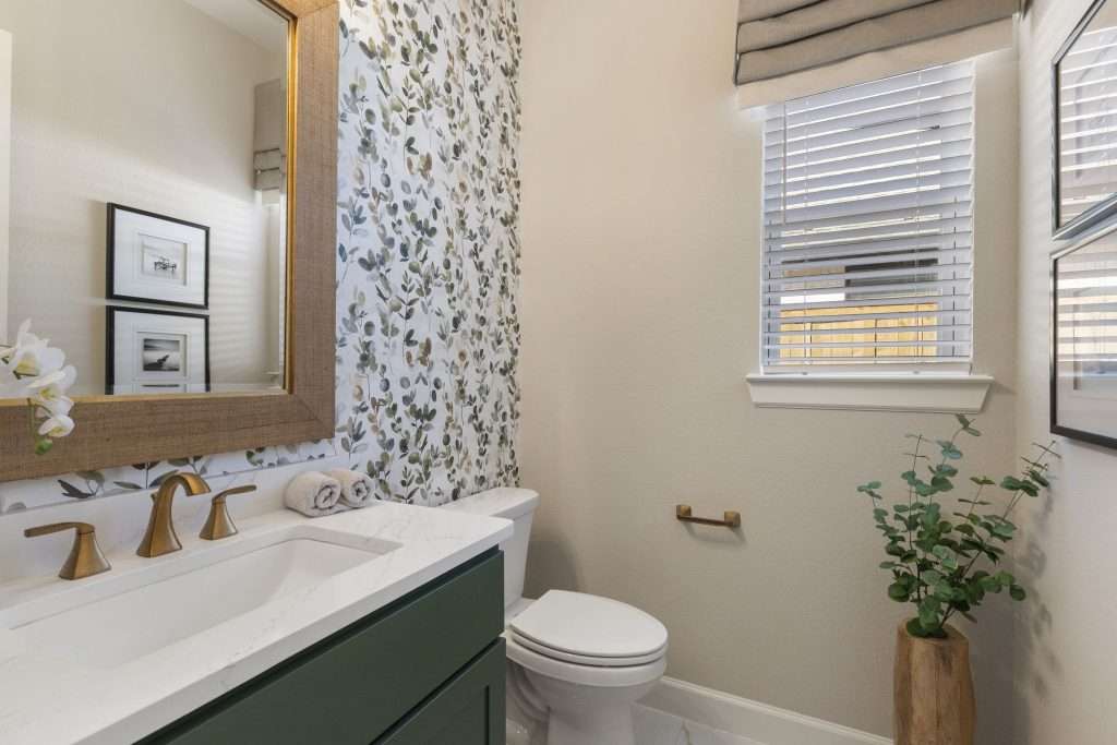 bathroom wallpaper ideas