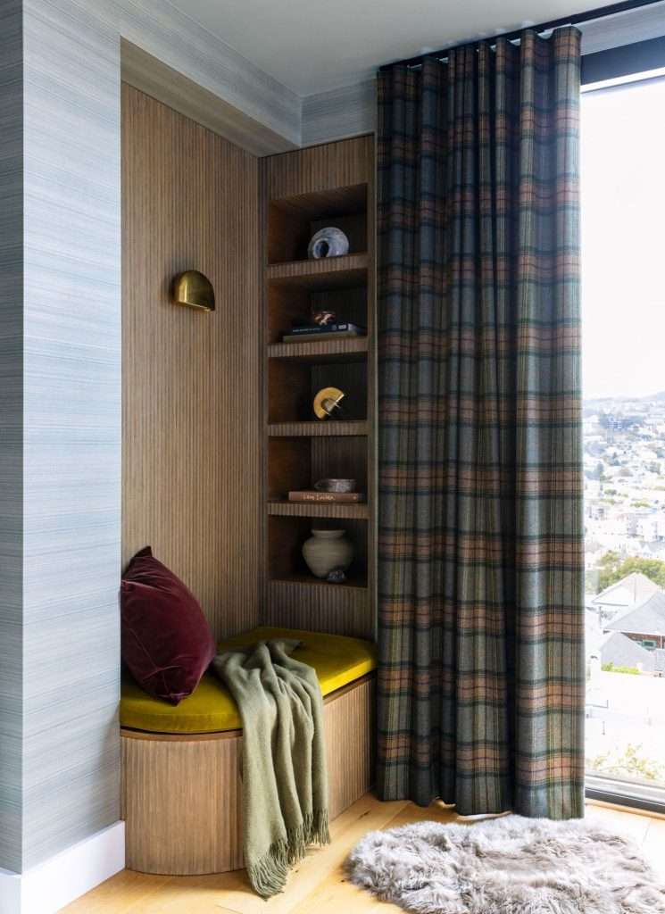 corner vertical storage