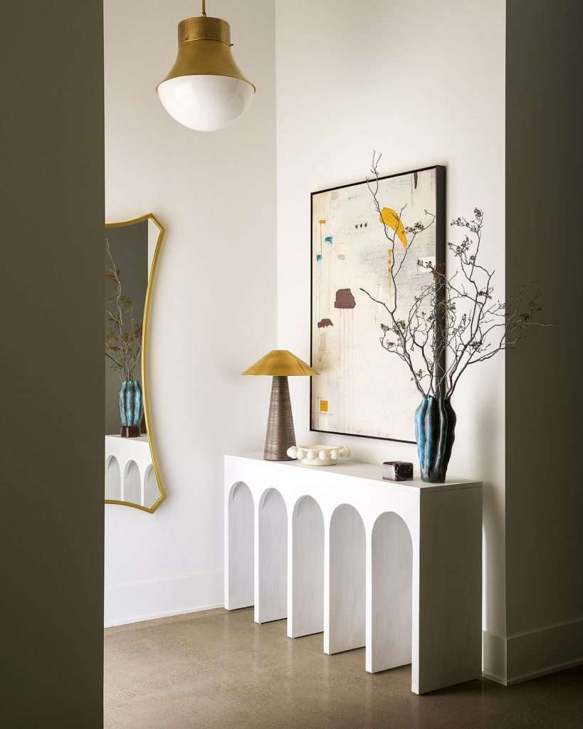 Statement Pieces That Set the Tone
