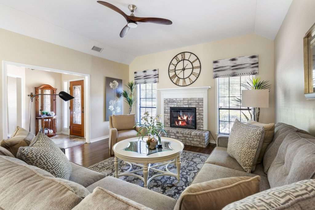 living room descor