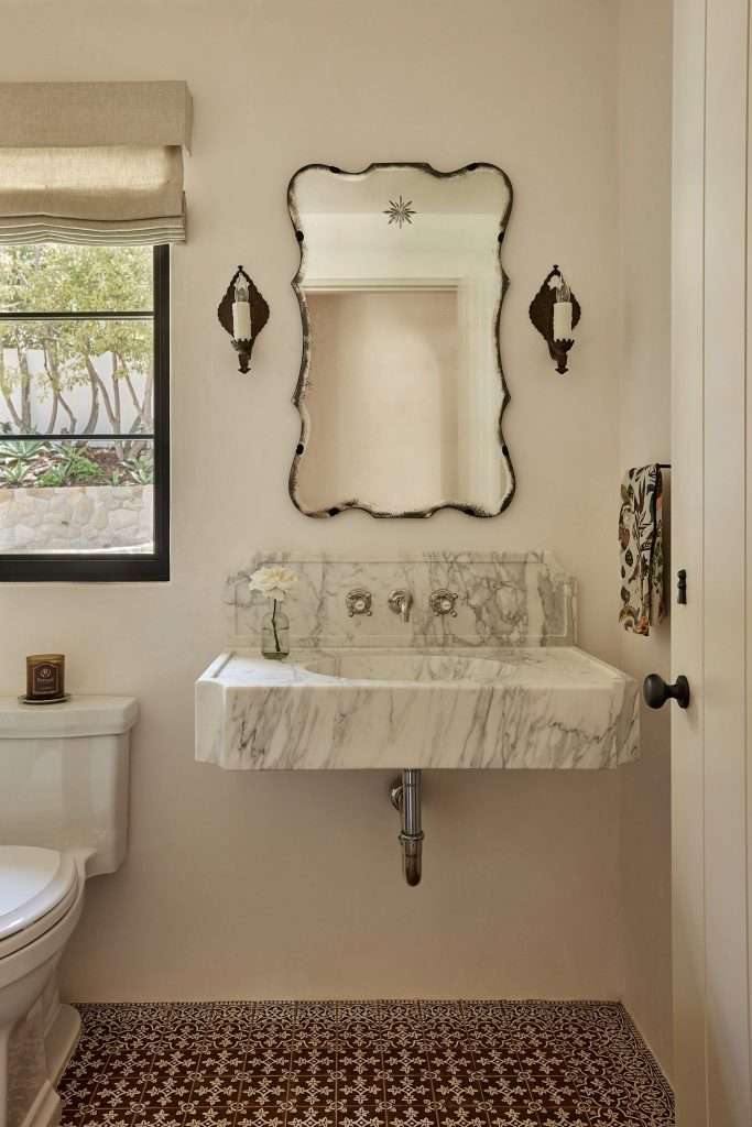 Metal Finishes That Bring Warmth Without Taking Over the Room